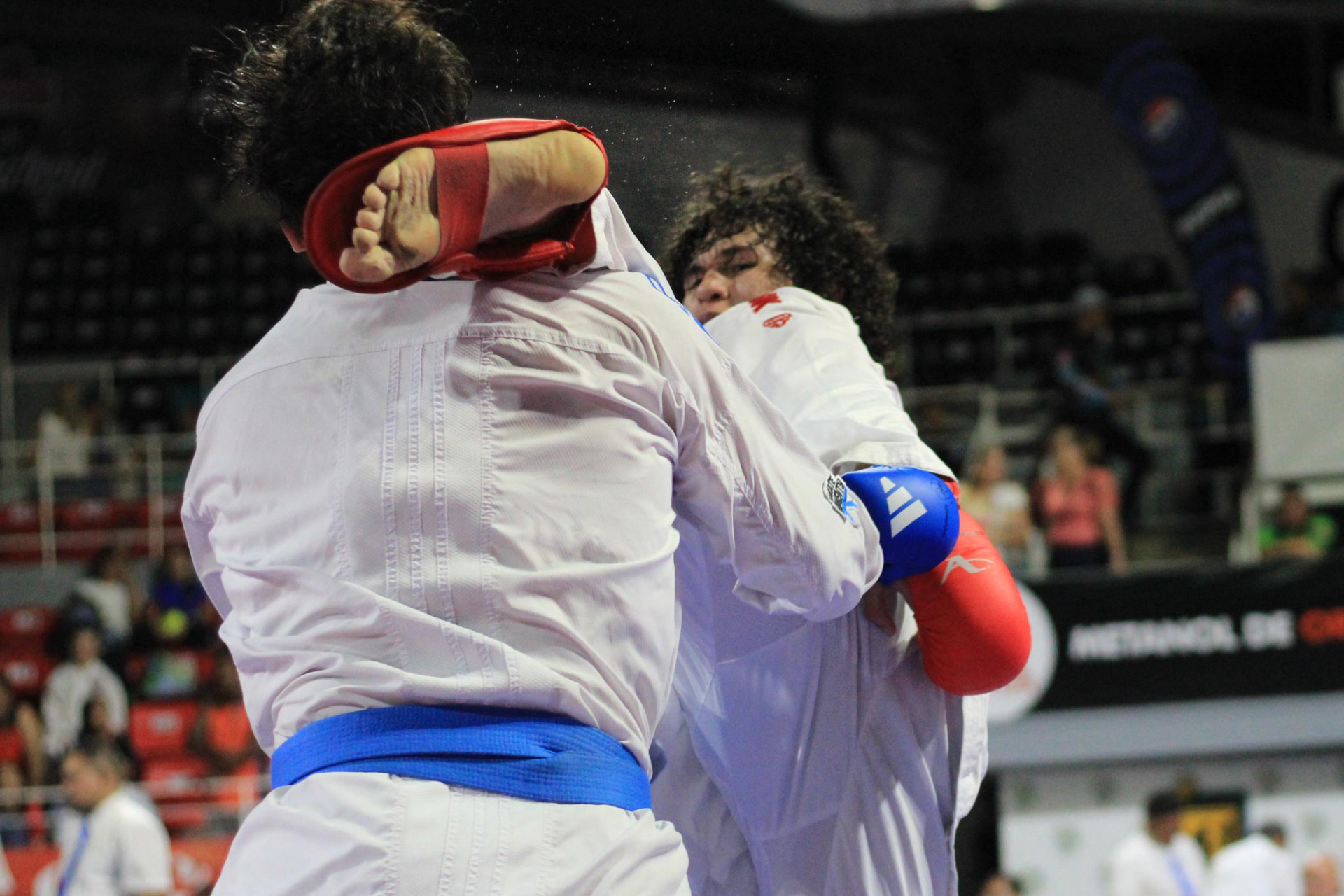 Kumite en competencia